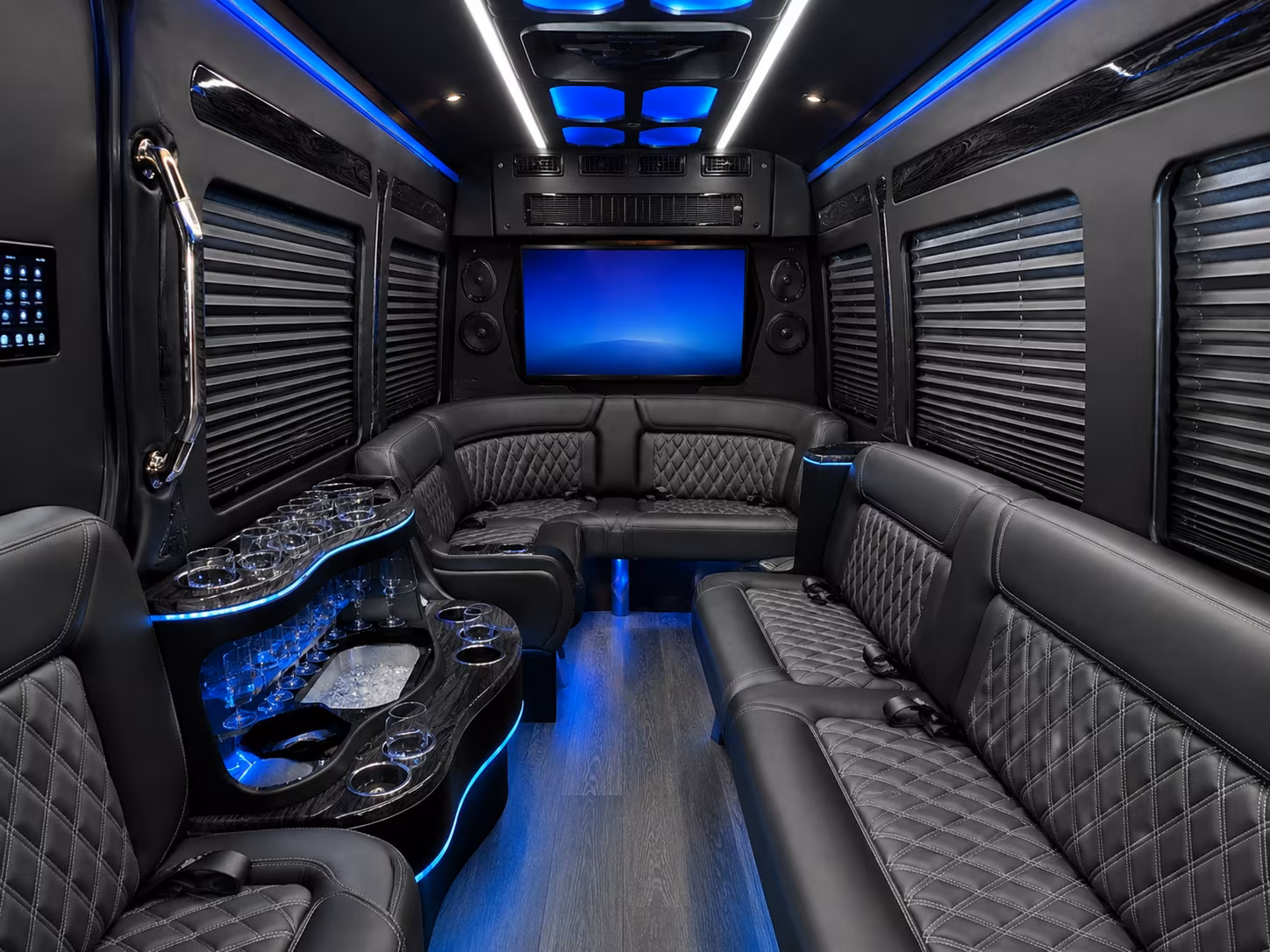 bus rentals for music festival groups traveling from branson and the lake area