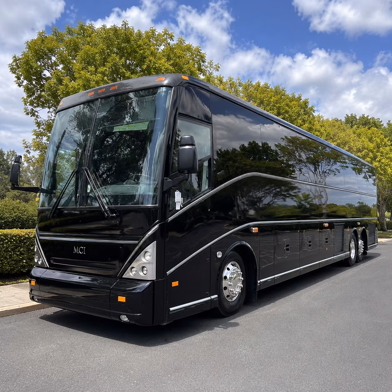 charter bus rentals and group transfers at springfield branson national airport sgf