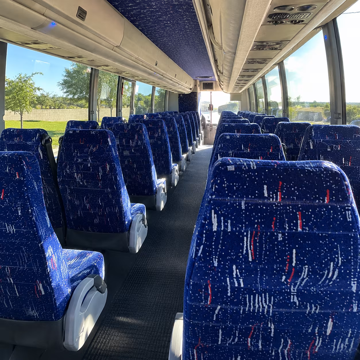 charter buses for corporate retreats and team events around the ozarks